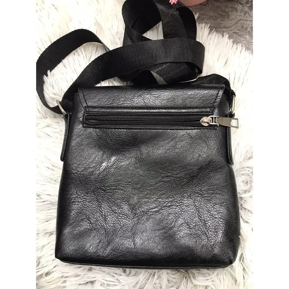 Kangaroo Black Men's Leather Messenger Bag